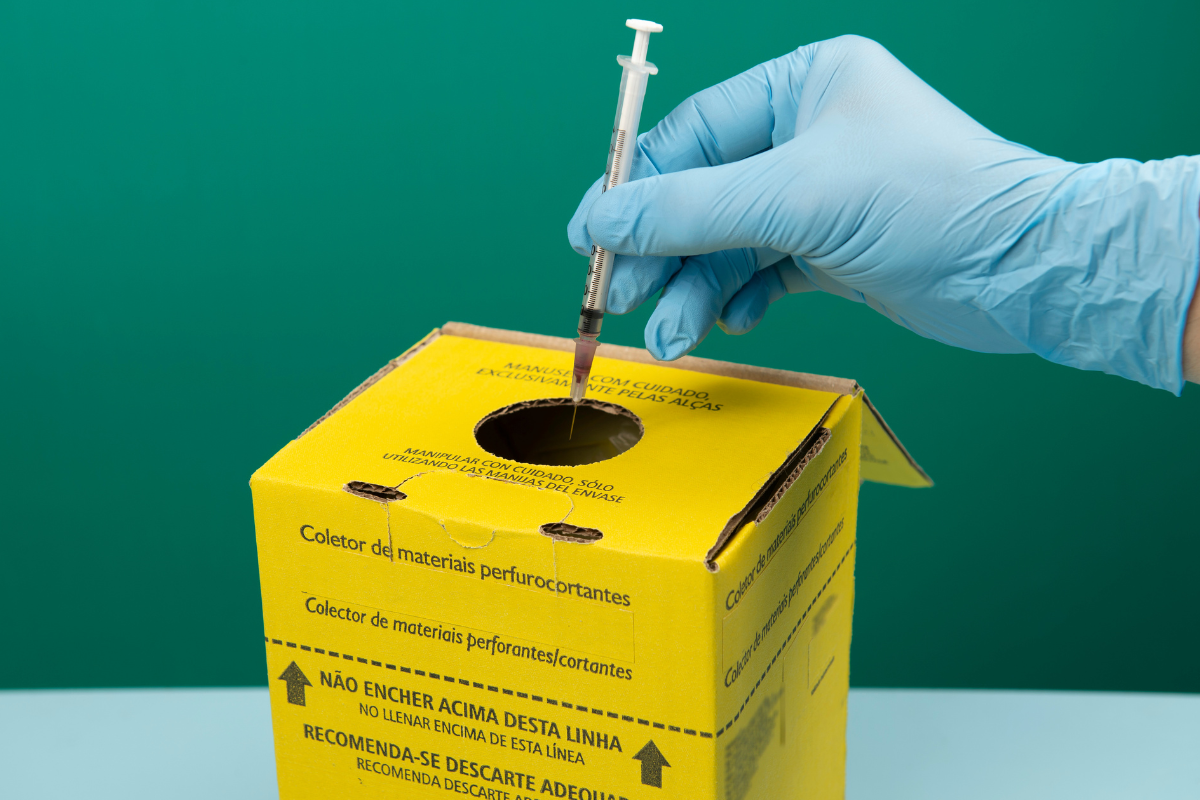 descarte de resíduos em laboratorio