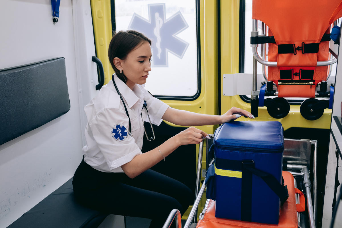 POCT em ambulâncias e UTIS móveis a nova era do atendimento pré-hospitalar